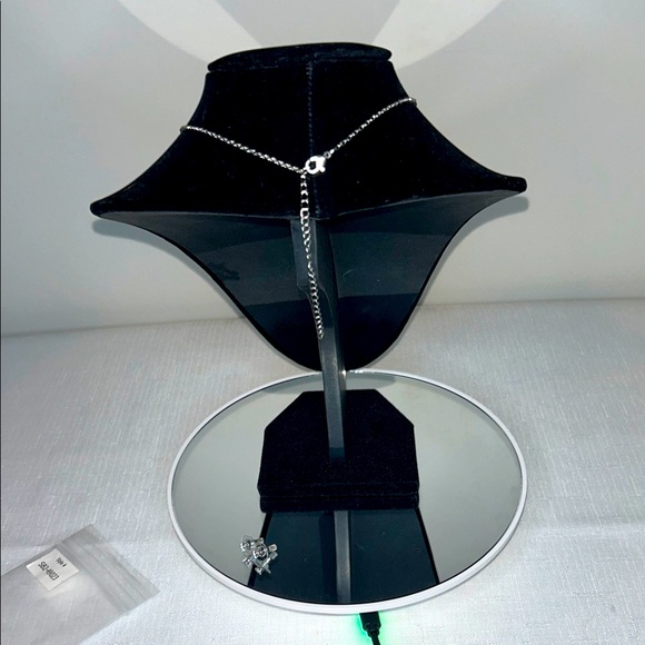 Silver Necklace with 'C' Pendant and Earrings | New - Picture 4 of 6